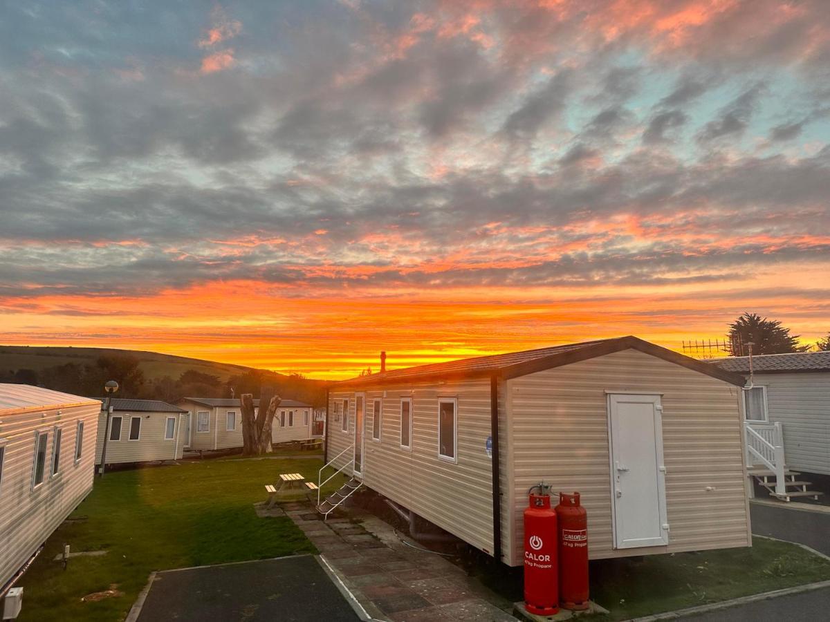Apartment Vix Ventures, Autistim Friendly, Family & Dog Friendly Caravan Preston (Dorset)