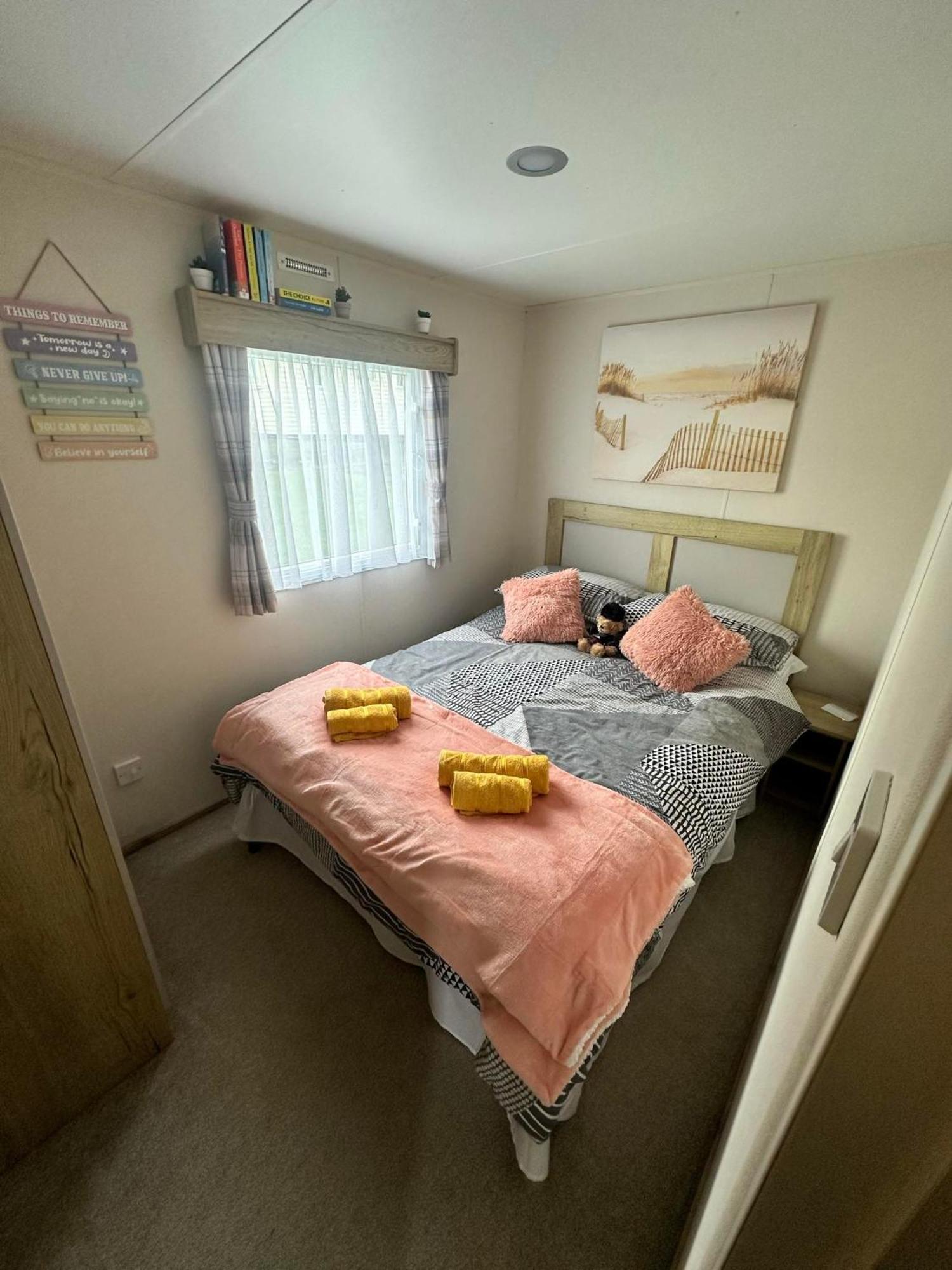 Vix Ventures, Autistim Friendly, Family & Dog Friendly Caravan * Preston (Dorset)